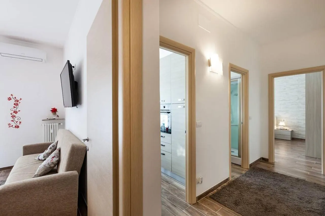Residenza Larissa Luxury 1 Apartment Verona Italy